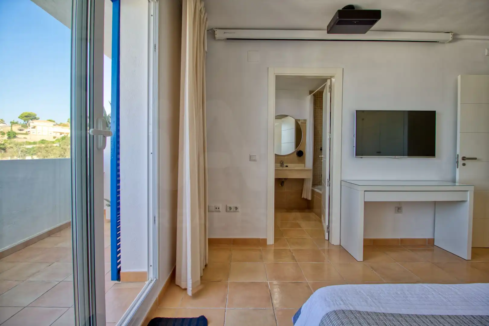 Casa aparellada amb piscina en venda a Torremuelle, imagen 36