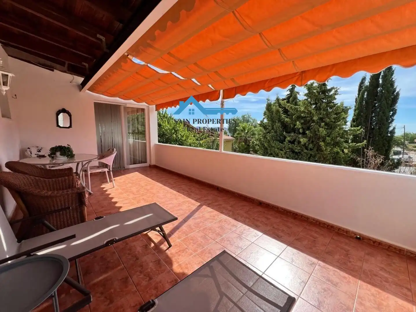 Vista exterior de Casa o chalet en venta en La Nucia con Aire acondicionado, Calefacción y Jardín privado