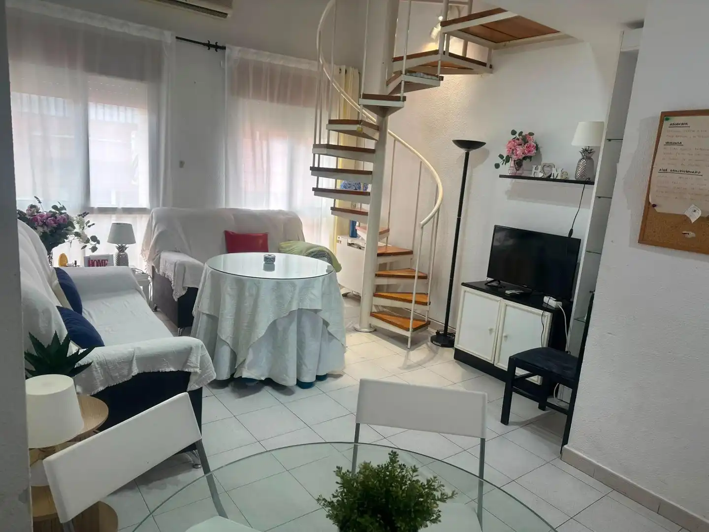 Sala d'estar de Apartament en venda en Murcia amb Aire condicionat, Calefacció i Moblat