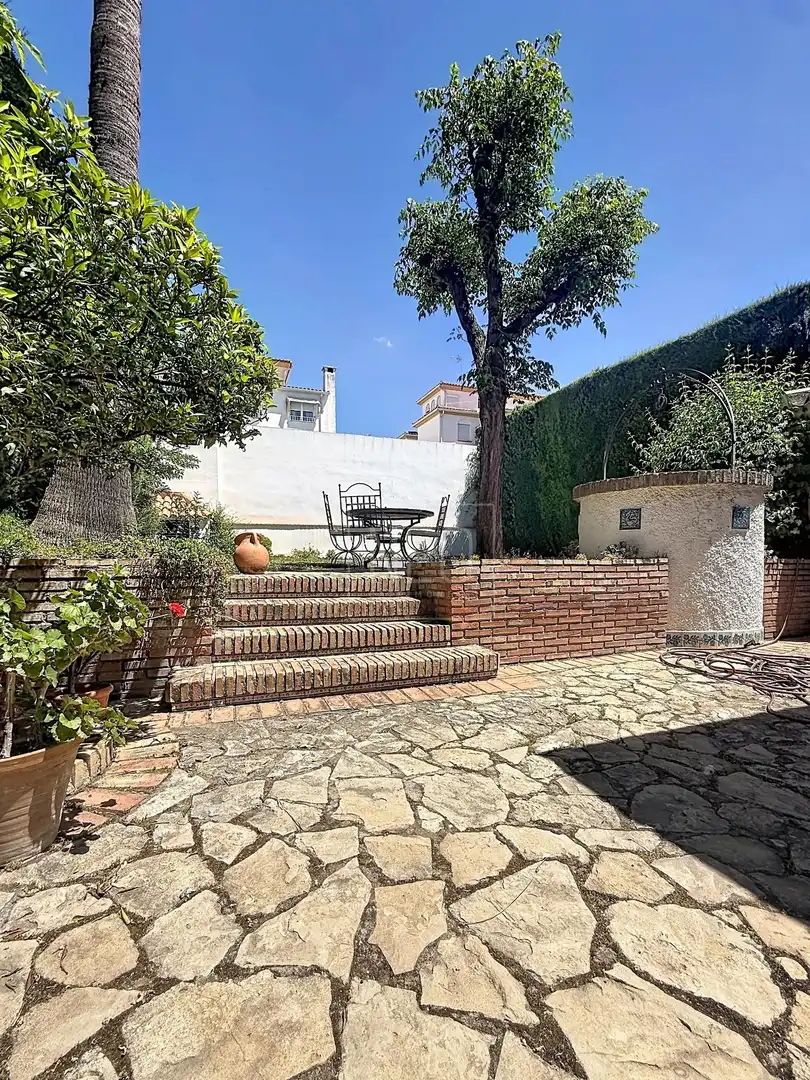 Terraza de Casa adosada en venta en Peligros con Aire acondicionado, Calefacción y Jardín privado