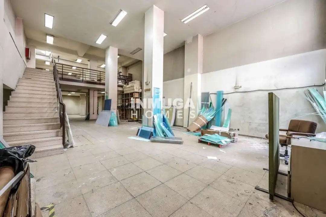 Commercial properties for sale in Madrid  with Air Conditioner