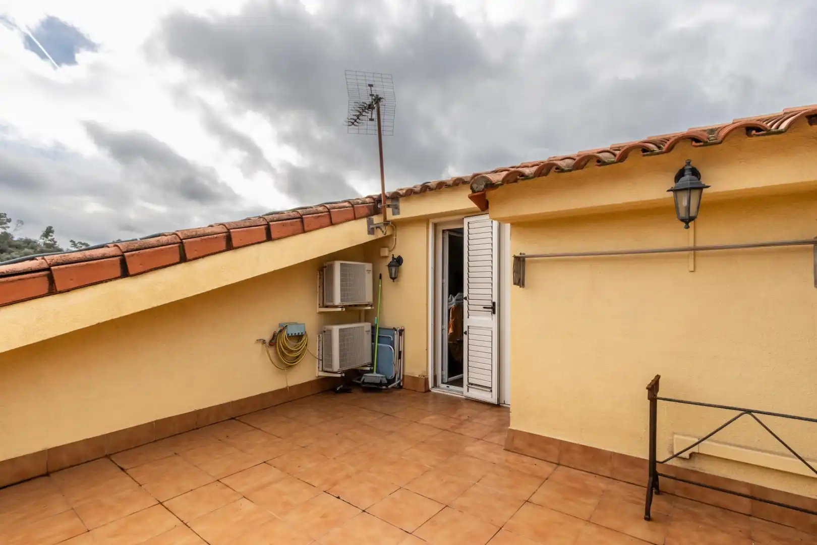 Terrassa de Casa adosada en venda en Castellar del Vallès amb Aire condicionat, Calefacció i Jardí privat