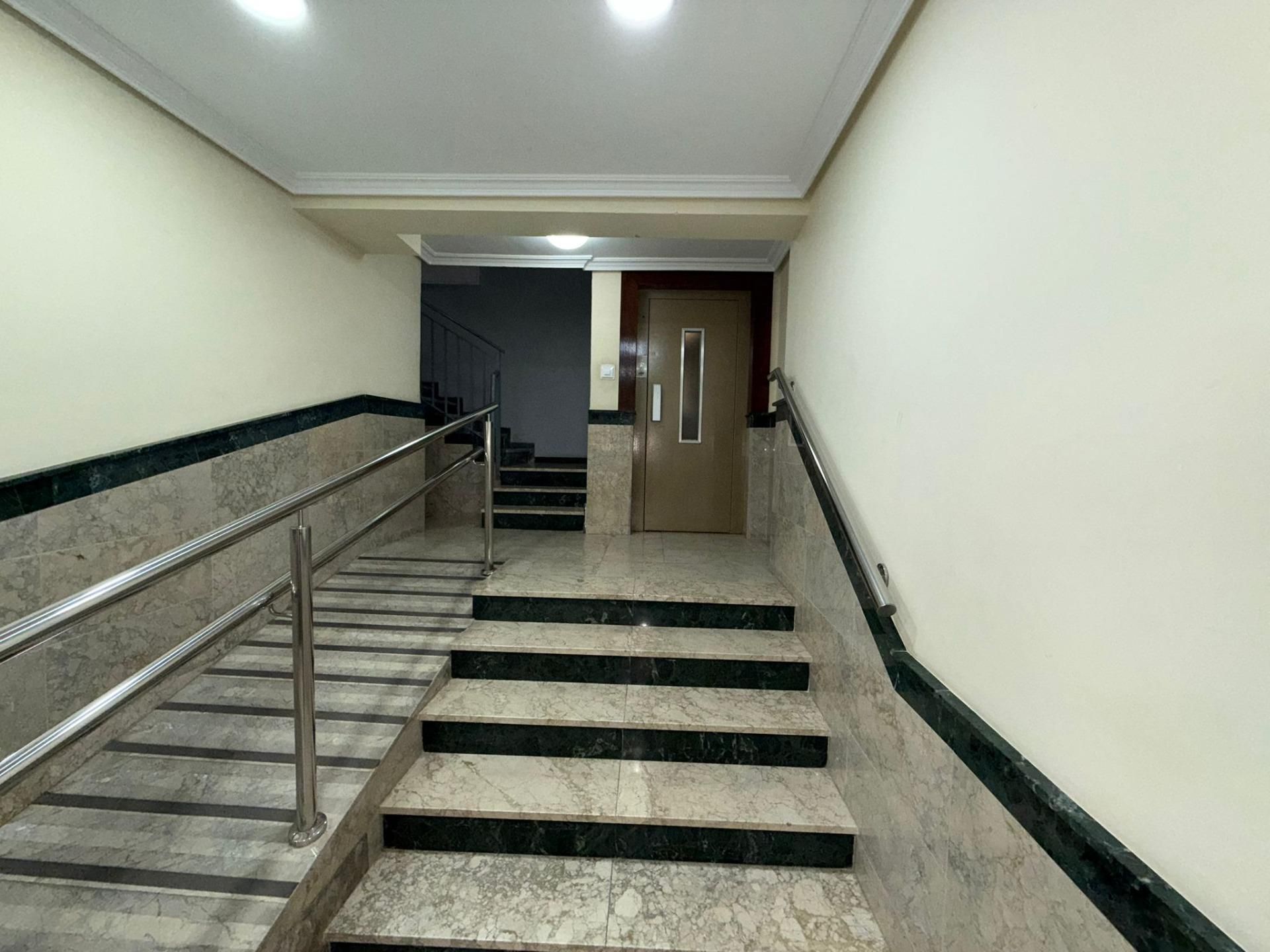 Pis en venda en  Almería Capital amb Aire condicionat i Terrassa