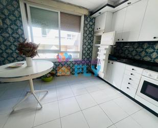 Kitchen of Flat to share in Ourense Capital   with Balcony