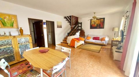 Foto 2 de Casa adosada en venta en Calle Panamá, 9, Costa Teguise, Teguise