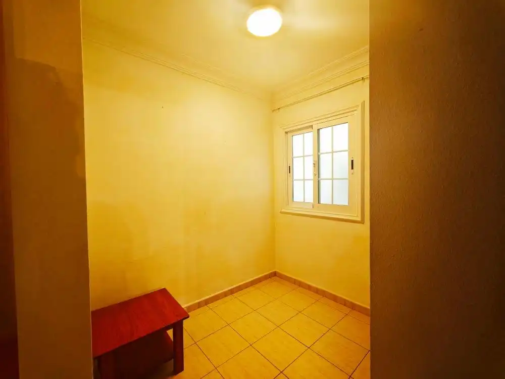 Dormitori de Apartament en venda en Arona amb Balcó