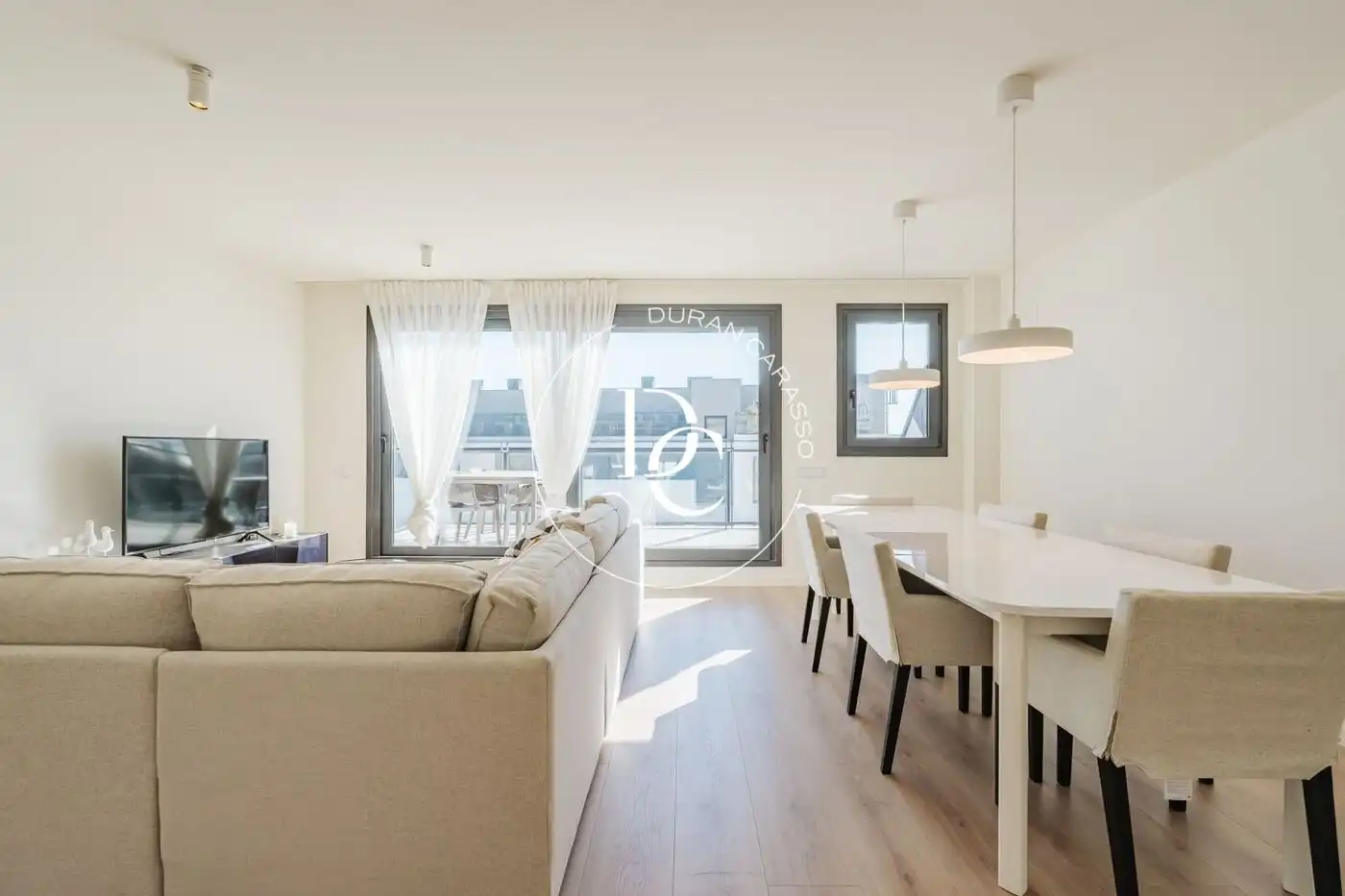 Außenansicht von Maisonette zur Miete in Vilanova i la Geltrú mit Klimaanlage, Heizung und Terrasse
