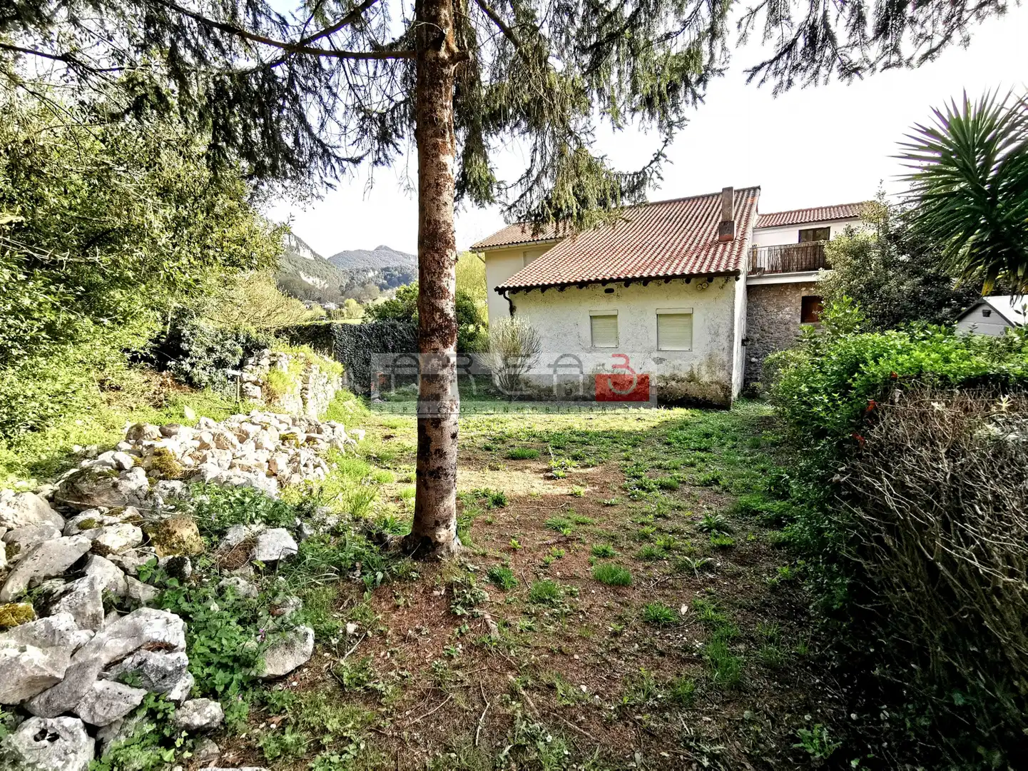 Casa adosada en venta en Isequilla - BARRIO ISEQUILLA, 9, Liendo