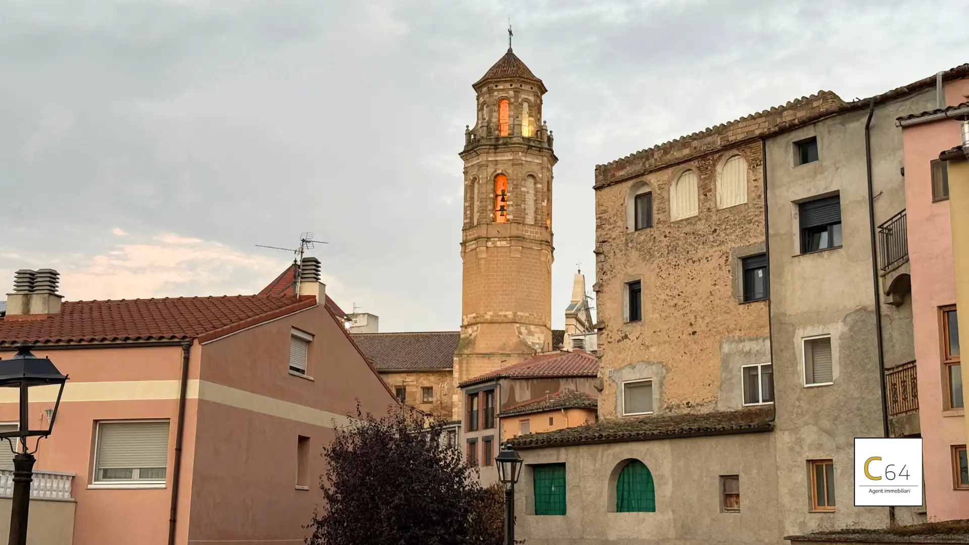 Vista exterior de Finca rústica en venda en Falset amb Calefacció i Terrassa