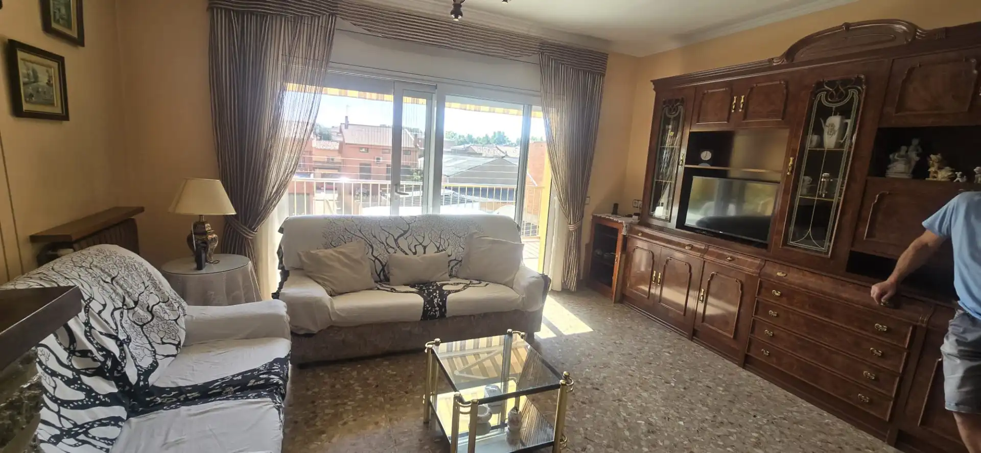 Sala d'estar de Casa adosada en venda en Manlleu amb Calefacció, Jardí privat i Terrassa