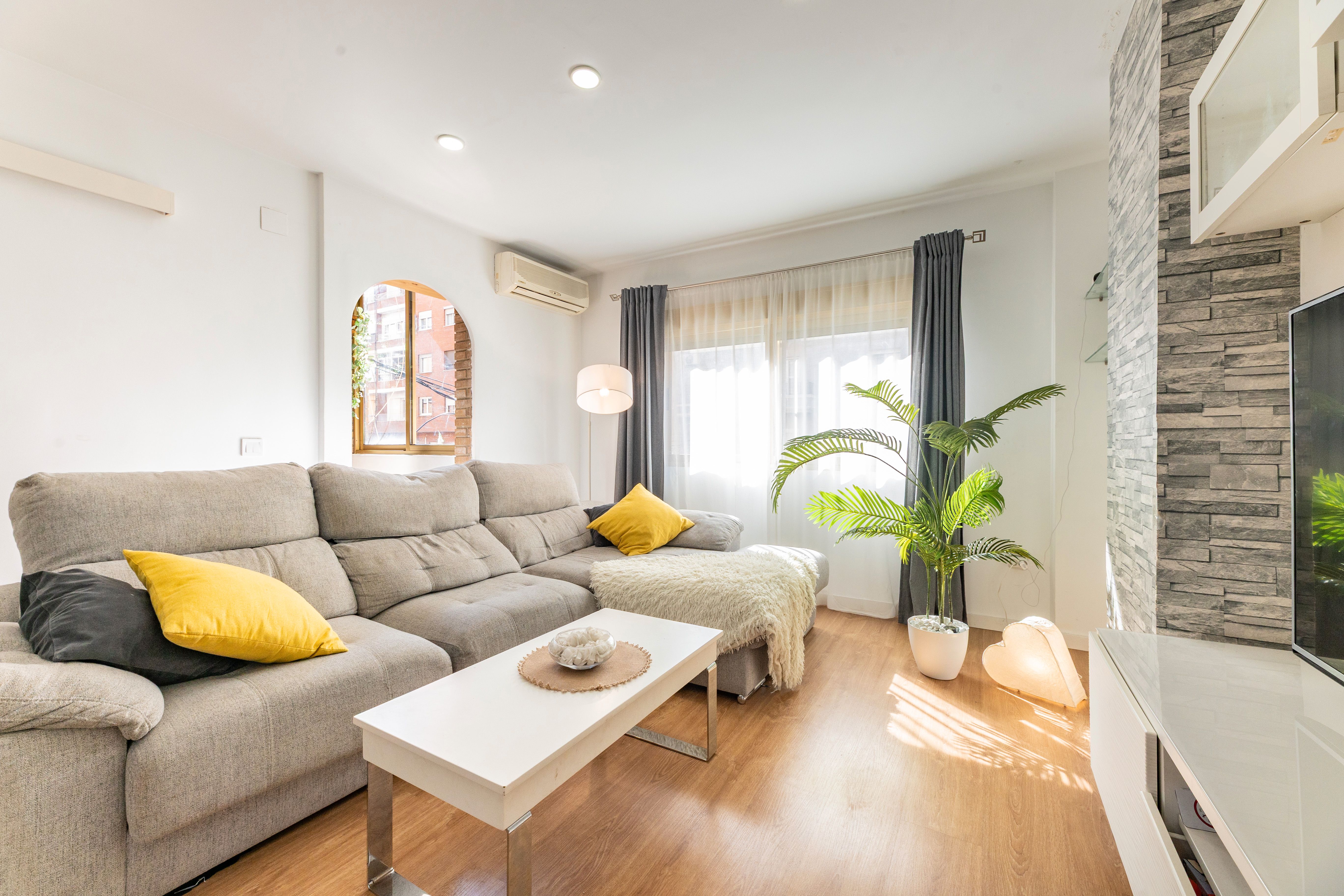 Wohnzimmer von Wohnung zum Verkauf in  Valencia Capital mit Terrasse und Balkon