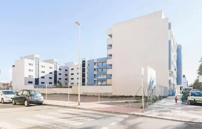Außenansicht von Residential zum Verkauf in Roquetas de Mar