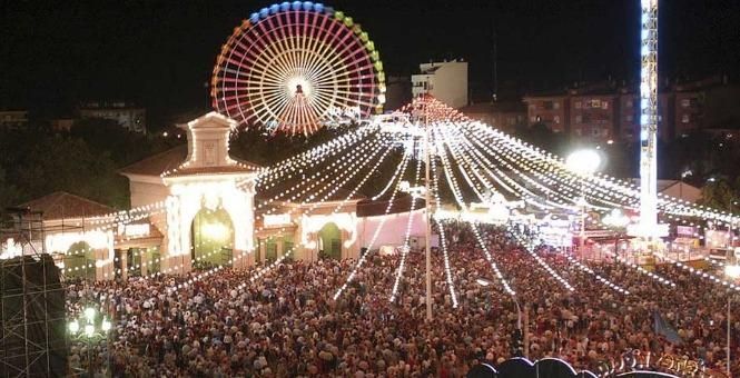 Vista exterior de Pis de lloguer en  Albacete Capital amb Aire condicionat i Calefacció