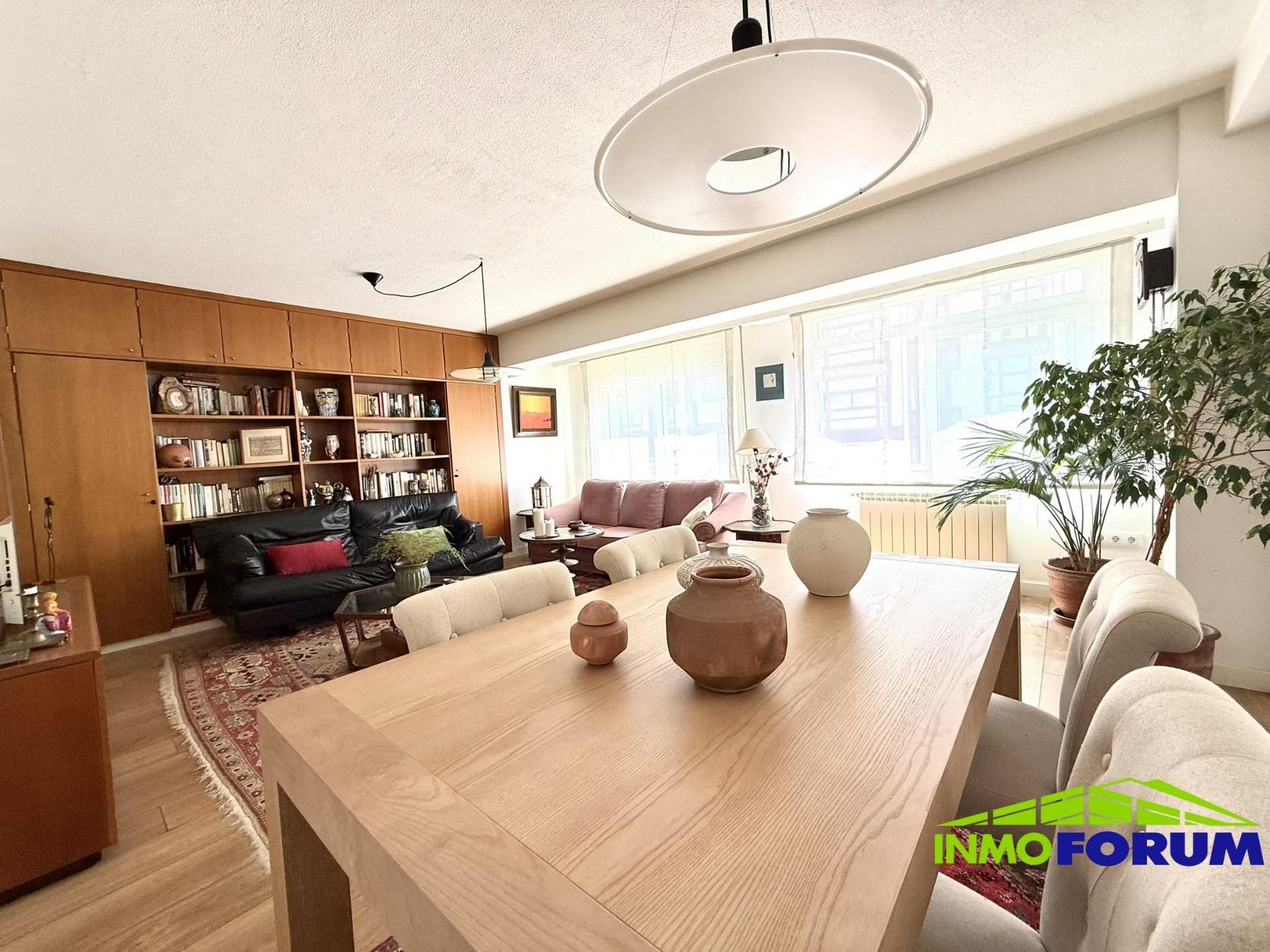 Sala de estar de Piso en venta en A Coruña Capital  con Calefacción