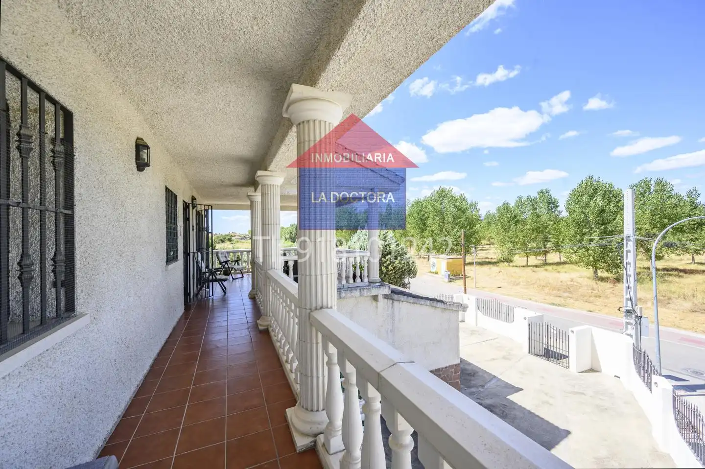 Vista exterior de Casa o chalet en venta en Escalona con Calefacción, Terraza y Piscina