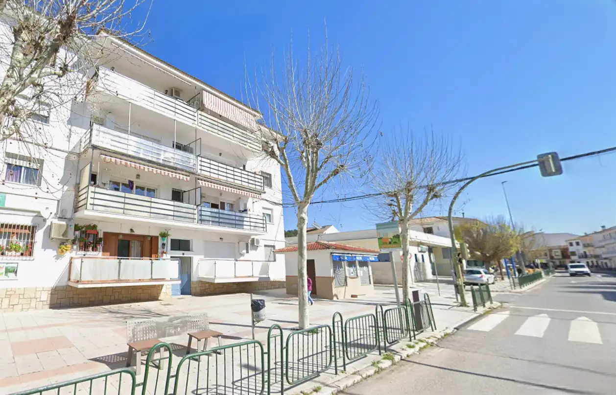 Vista exterior de Piso en venta en Villanueva del Trabuco