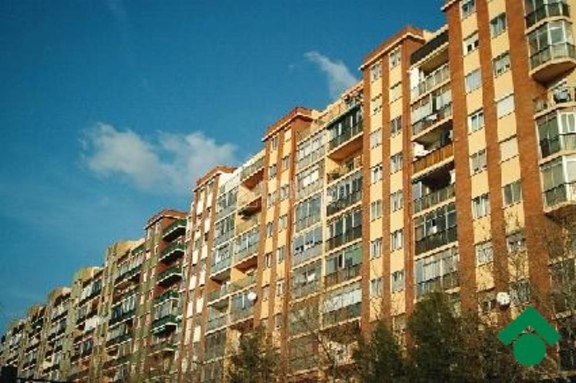 Vista exterior de Pis en venda en  Zaragoza Capital amb Calefacció i Terrassa