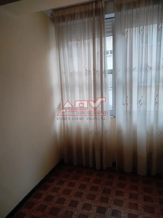 Habitación de Piso de alquiler en Ferrol con Aire acondicionado, Amueblado y Balcón