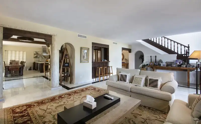 Detached house with pool for sale in Nueva Andalucía, imagen 20