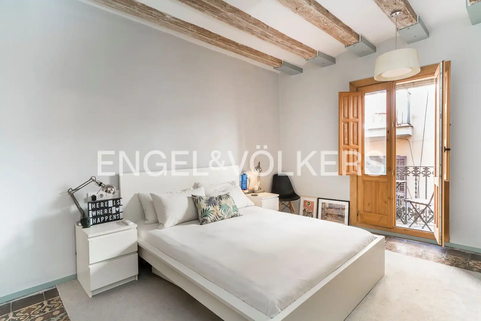 Bedroom of Flat for rent in Barcelona  with Air Conditioner, Heating and Storage room