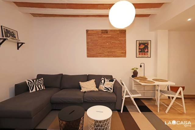 Piso en Venta en Carrer de la Riereta en El Raval