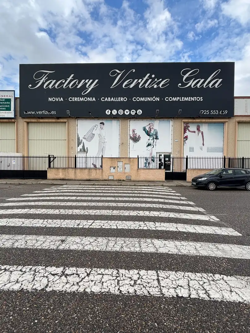 Vista exterior de Nave industrial en venta en Numancia de la Sagra