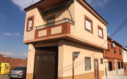 Exterior view of Flat for sale in Los Yébenes  with Terrace