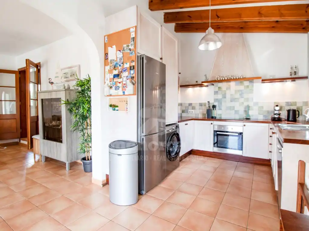Cuina de Casa o xalet en venda en Es Mercadal amb Aire condicionat, Jardí privat i Terrassa