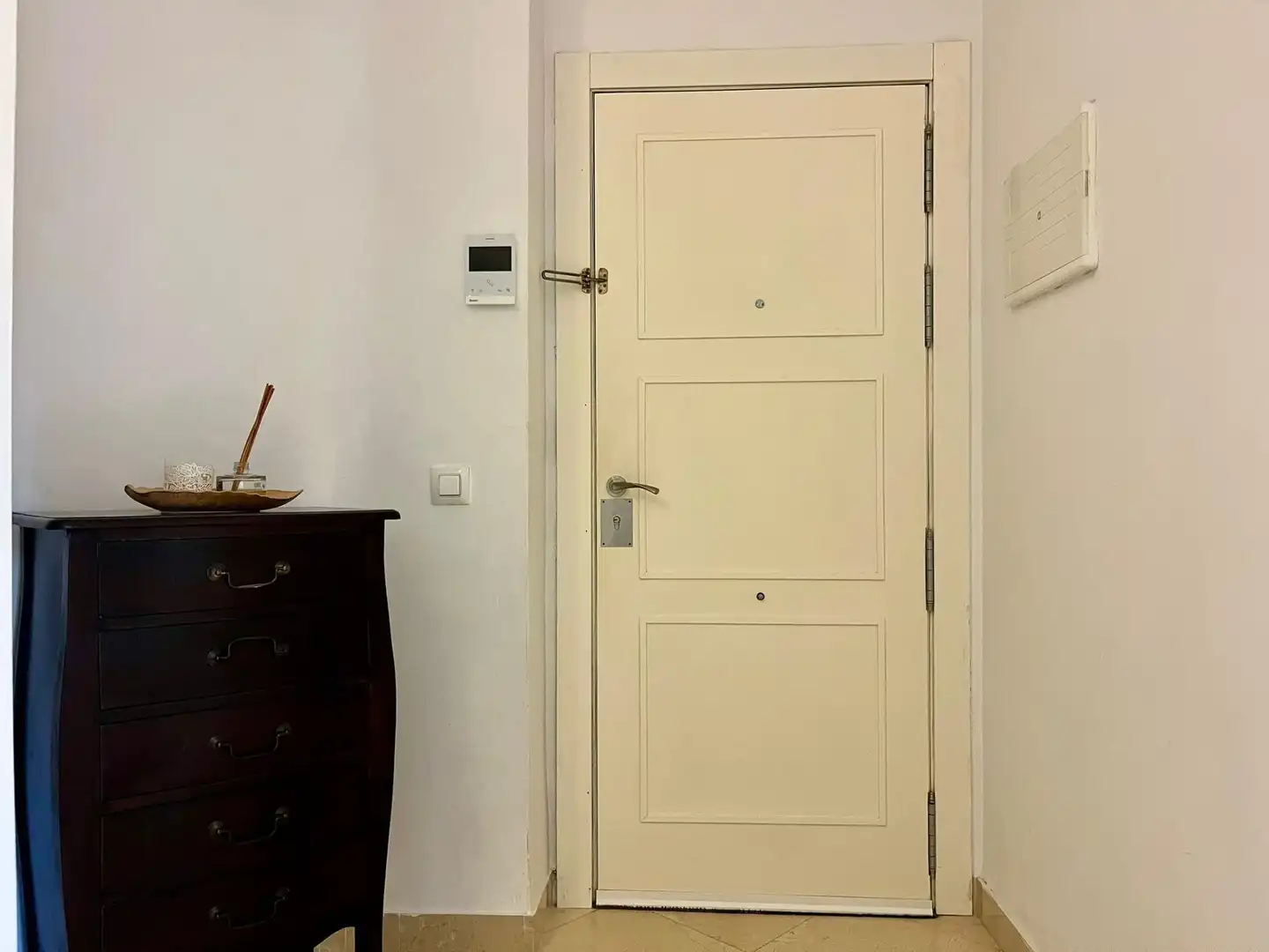 Flat for sale in Sevilla  with Air Conditioner, Terrace and Balcony