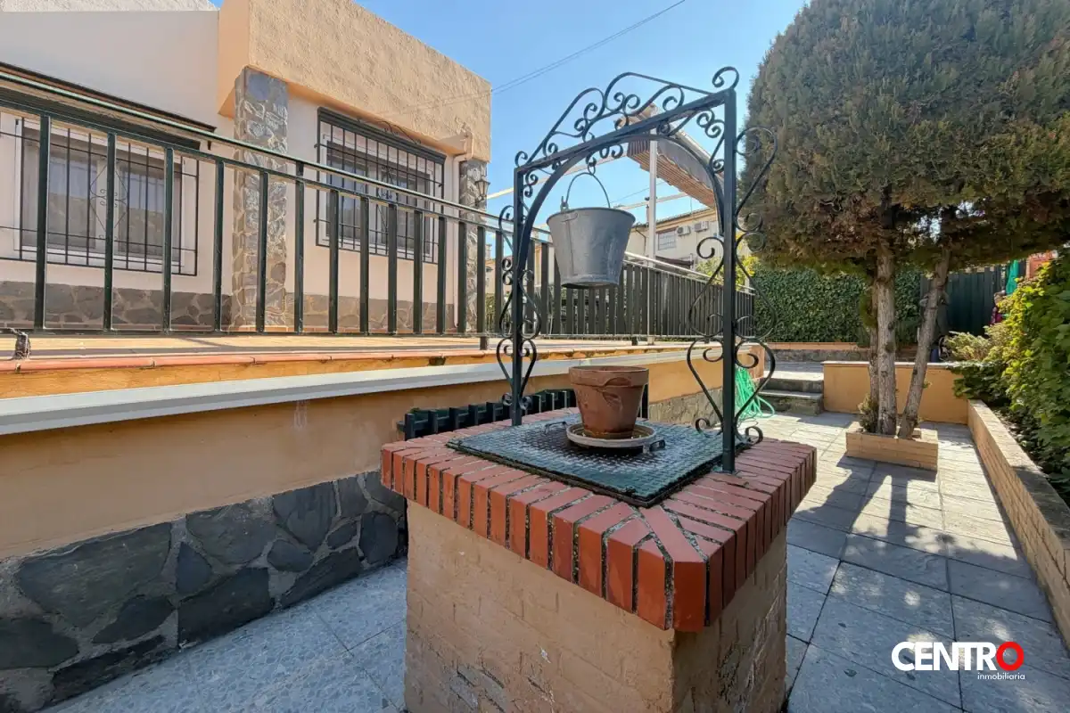 Terrassa de Pis en venda en La Zubia amb Aire condicionat, Calefacció i Jardí privat