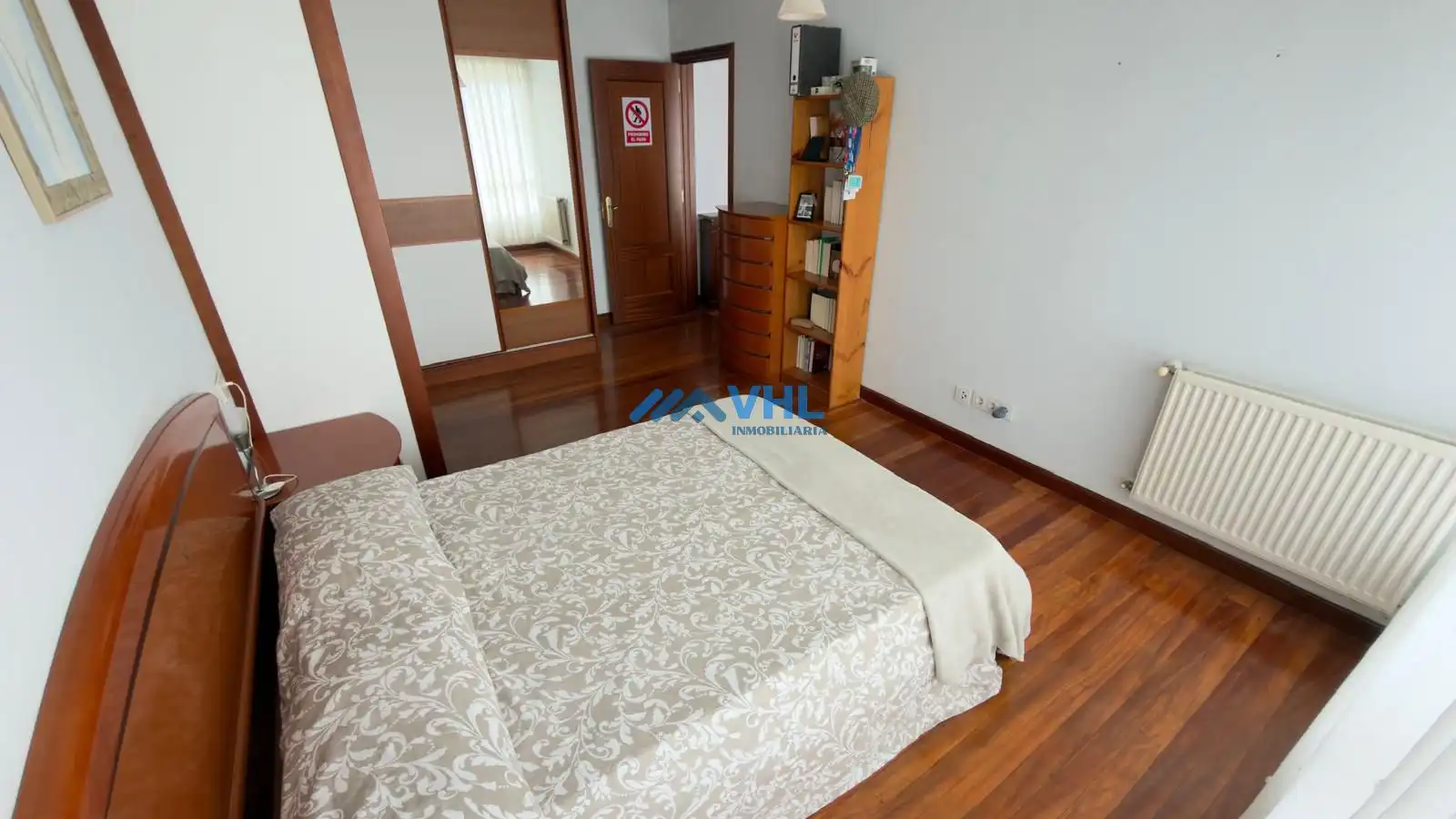 Habitación de Piso de alquiler en Castro-Urdiales con Calefacción, Terraza y Amueblado