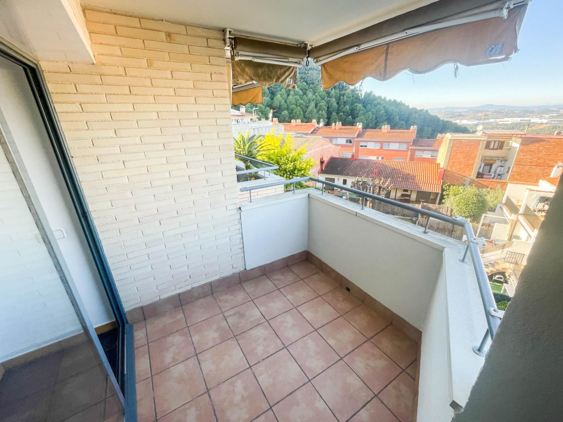 Balcony of Flat for sale in Castellví de Rosanes  with Private garden, Parquet flooring and Terrace