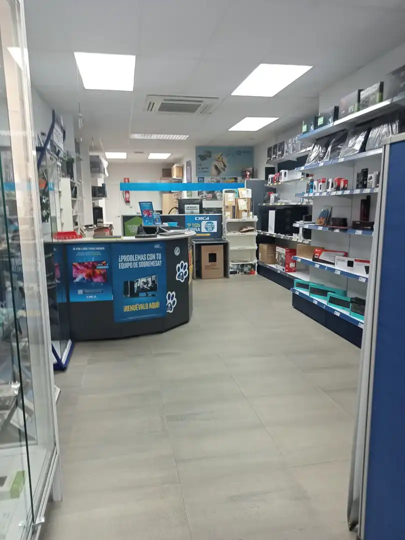 Commercial properties for sale in Carrer del Doctor Ferran, 17, La Gavarra