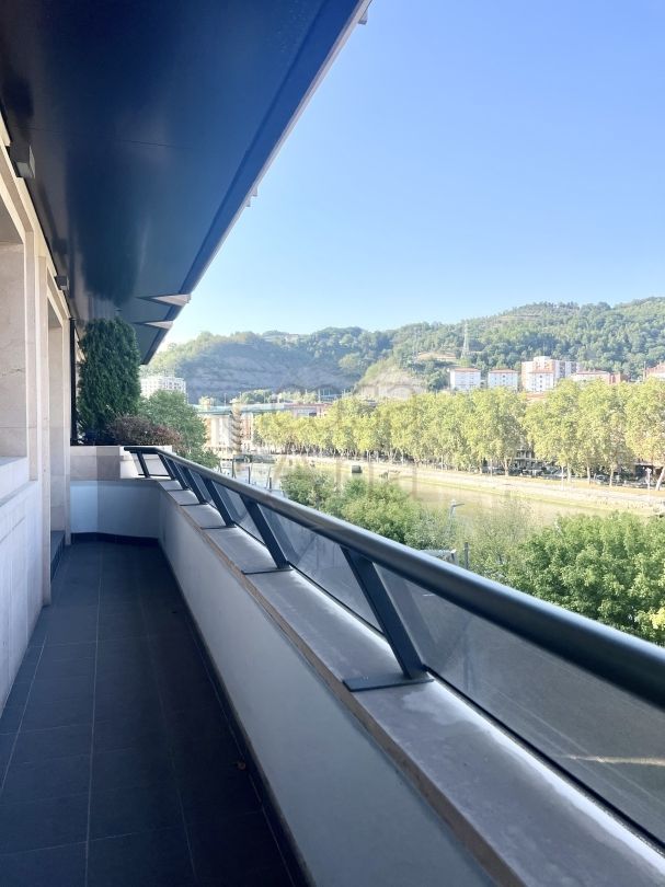 Terrace of Flat to rent in Bilbao   with Air Conditioner, Heating and Terrace