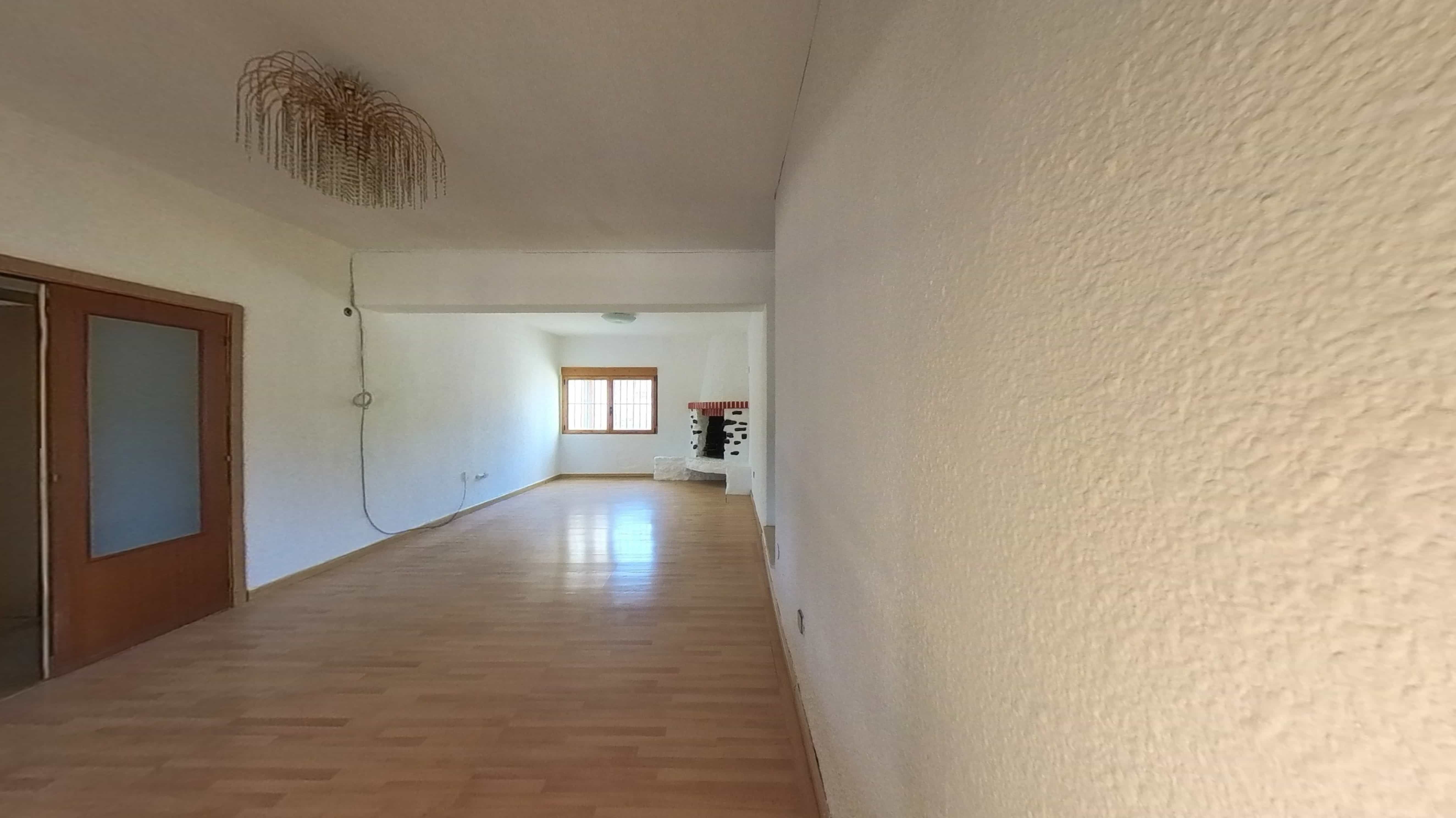 Sala d'estar de Casa o xalet en venda en  Zaragoza Capital amb Jardí privat, Traster i Piscina