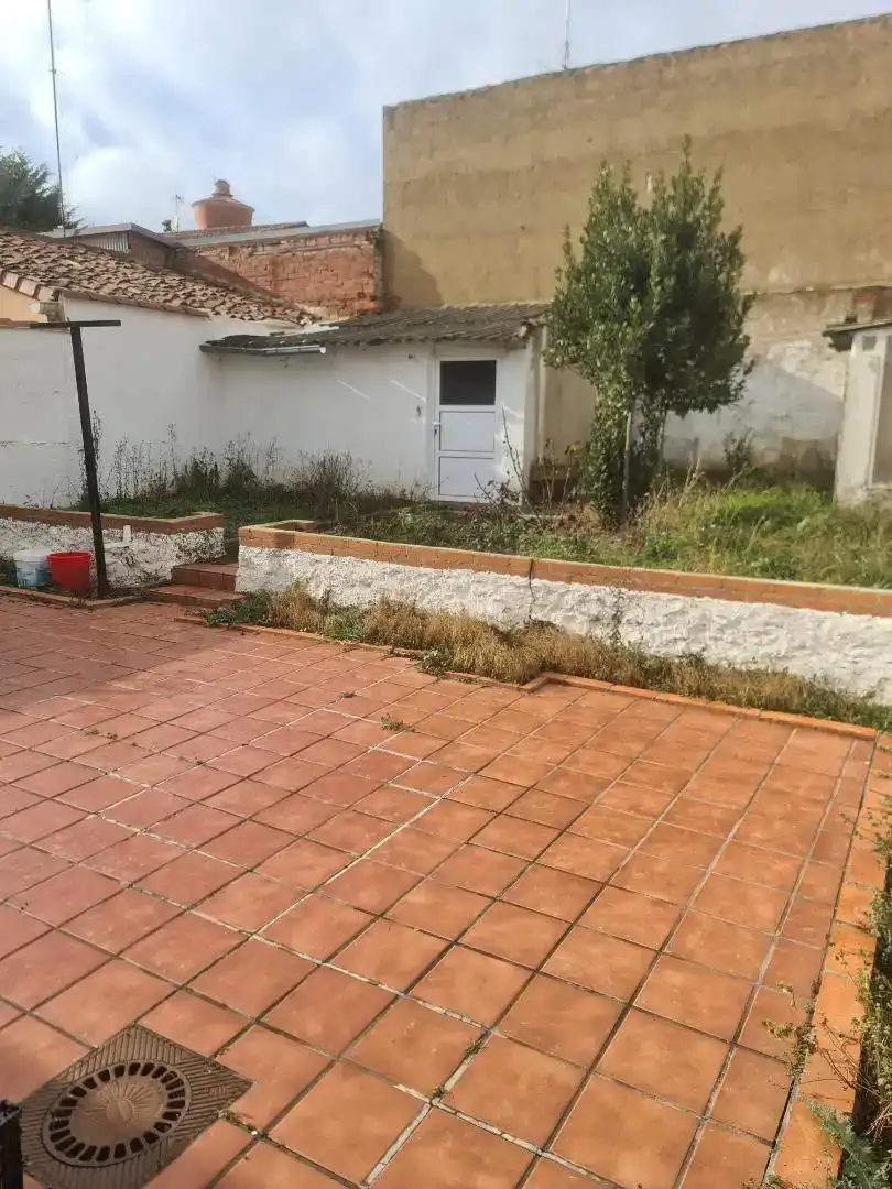 Terrassa de Casa adosada en venda en Sahagún