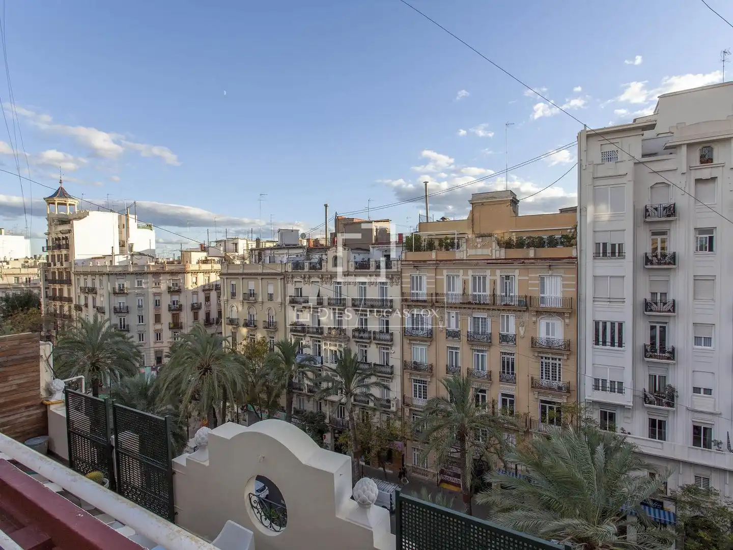 Außenansicht von Dachboden zur Miete in Valencia mit Klimaanlage, Heizung und Parkett
