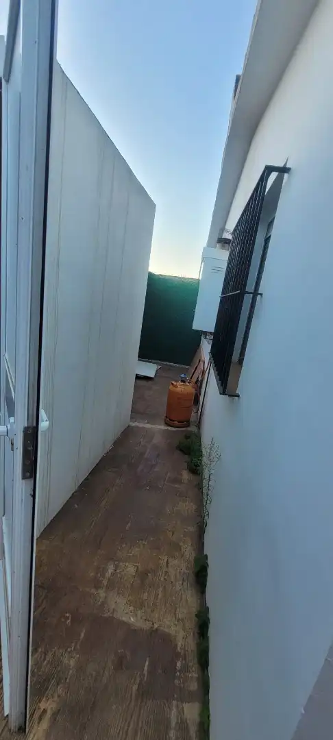 Finca rústica en venda en Los Barrios amb Jardí privat, Piscina i Moblat