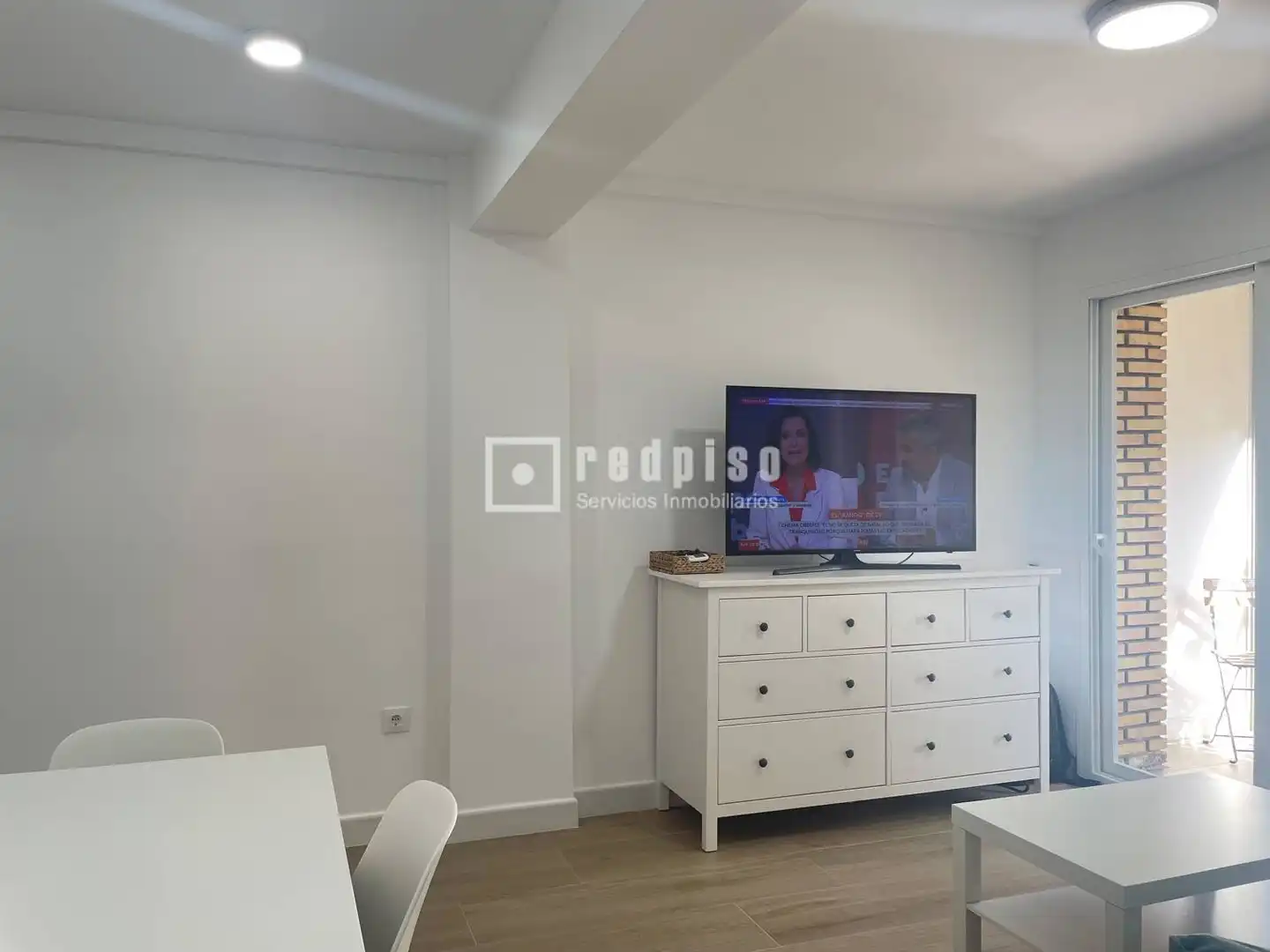 Sala d'estar de Pis de lloguer en Sevilla amb Aire condicionat, Terrassa i Moblat
