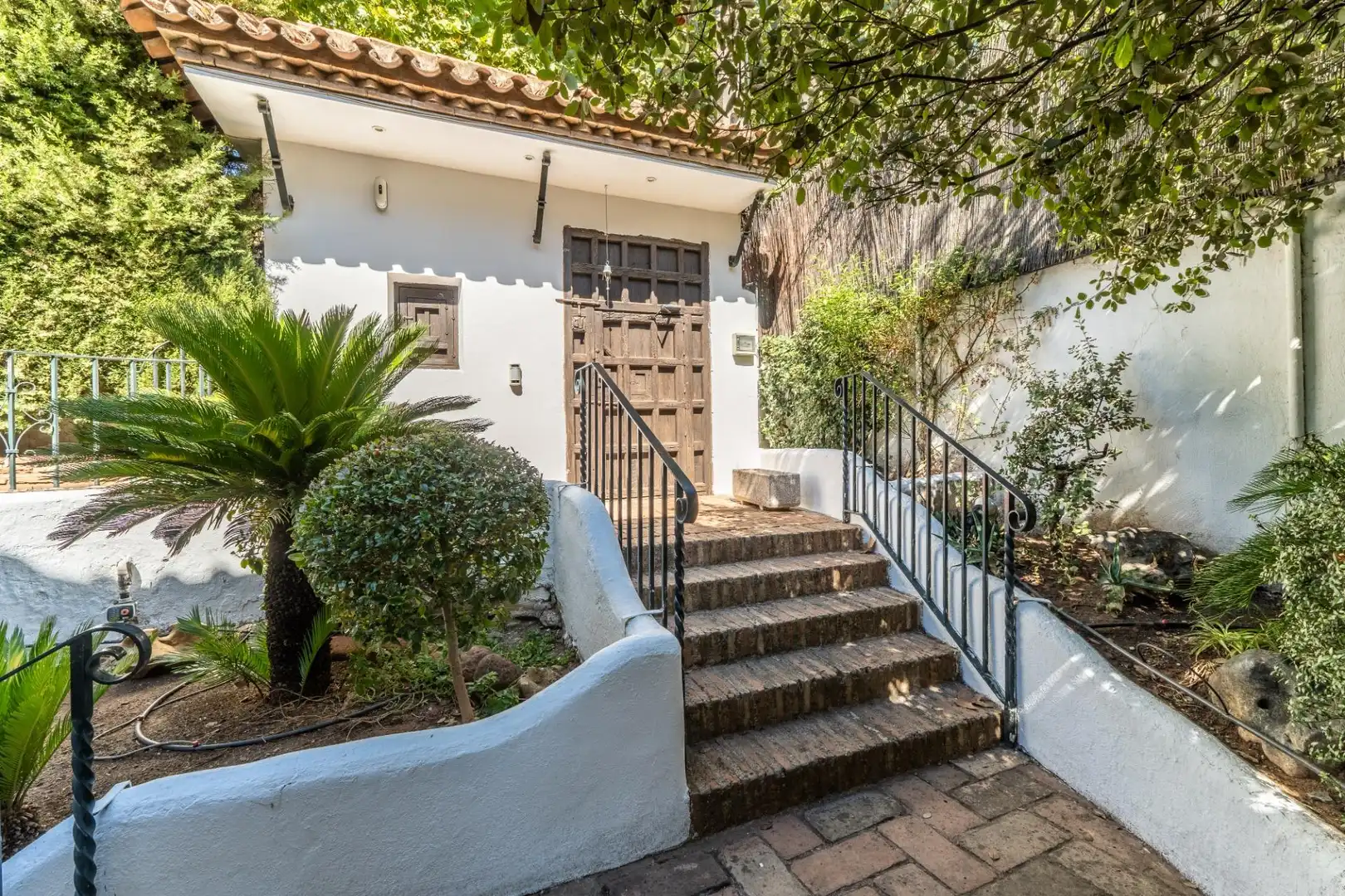 Vista exterior de Casa o xalet en venda en Córdoba amb Aire condicionat, Calefacció i Jardí privat