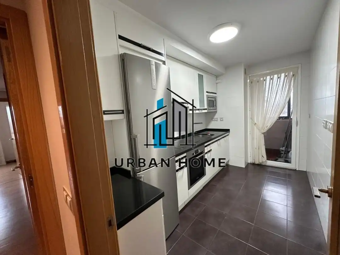 Piso en venta en María Moliner, Armunia