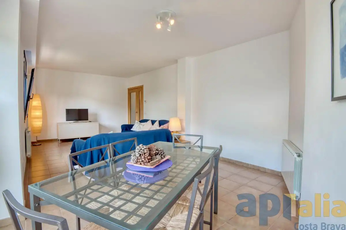 Living room of Attic for sale in Sant Feliu de Guíxols  with Terrace and Community pool