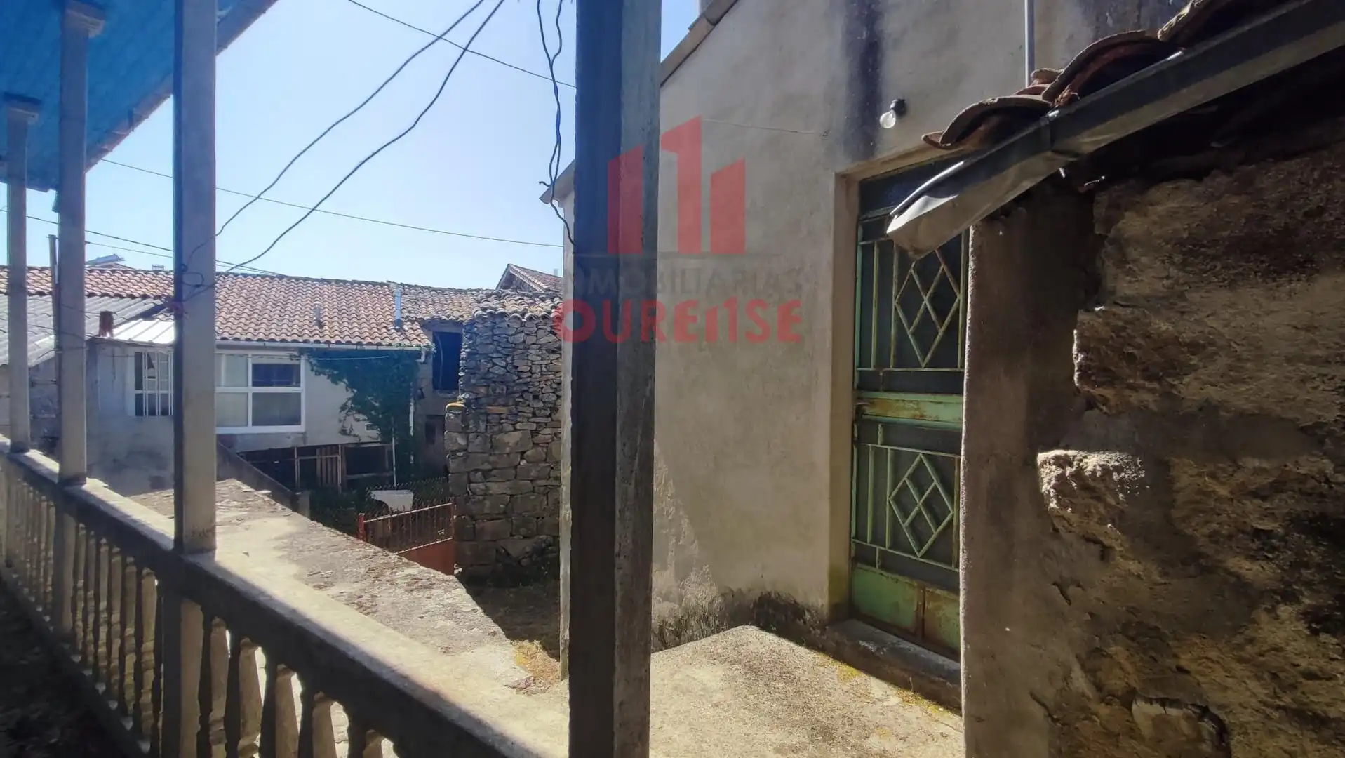 Vista exterior de Casa o xalet en venda en Paderne de Allariz amb Jardí privat i Balcó