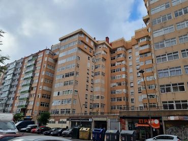 Piso con ascensor en venta en Calle Luis Alberdi