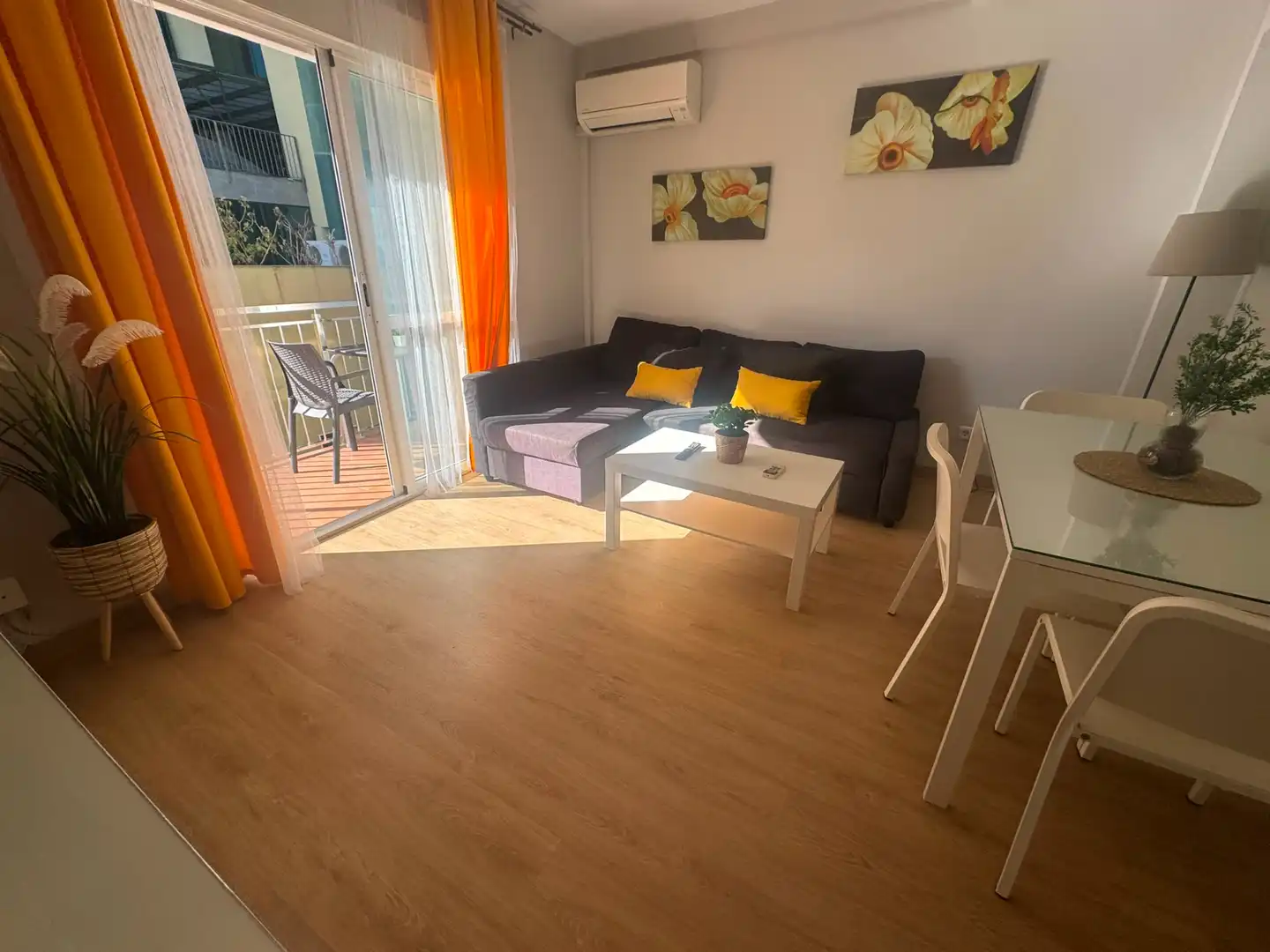 Living room of Apartments for rent in Fuengirola  with Air Conditioner, Terrace and Furnished