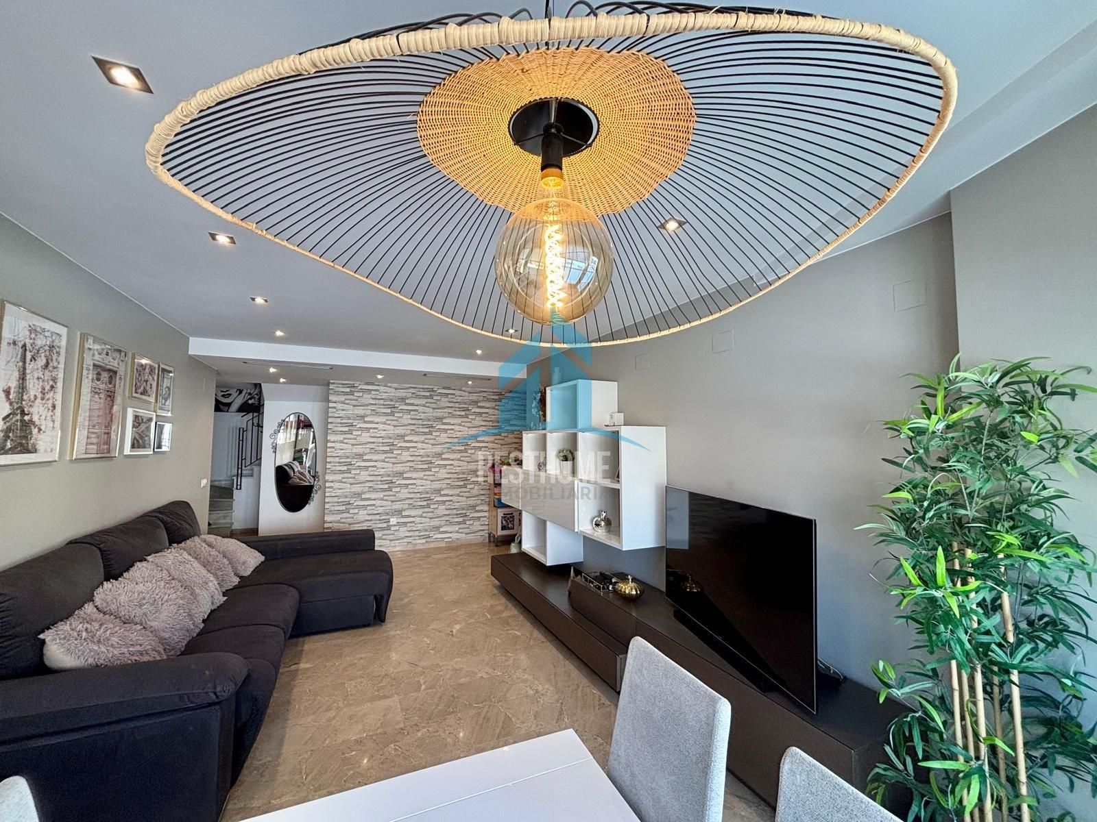 Sala de estar de Dúplex en venta en Gandia con Aire acondicionado, Calefacción y Terraza