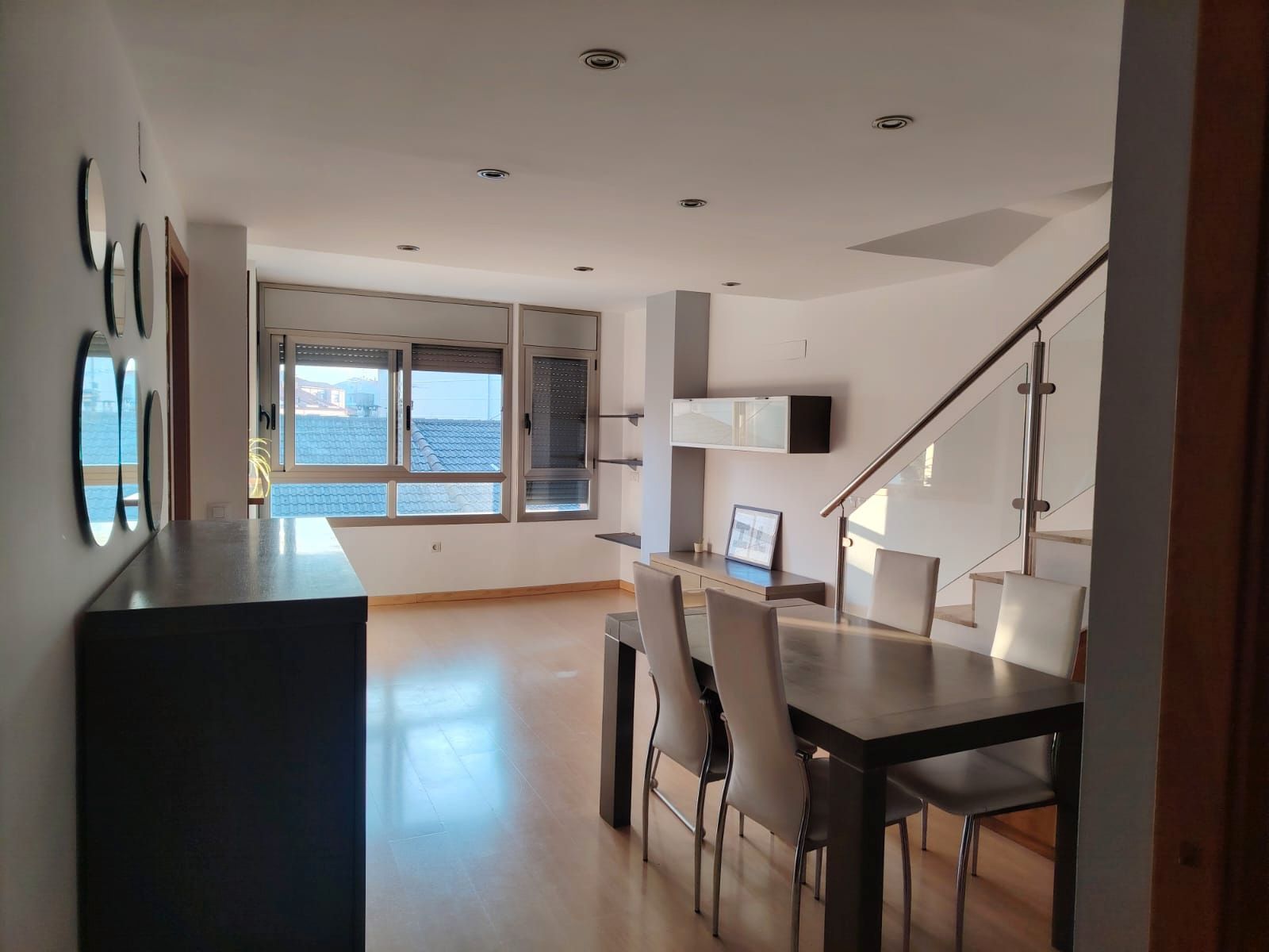 Menjador de Dúplex en venda en Manresa amb Calefacció, Parquet i Terrassa