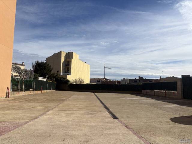 Garaje en Alquiler en Travesia Campo Batch en Santa Cristina Poble