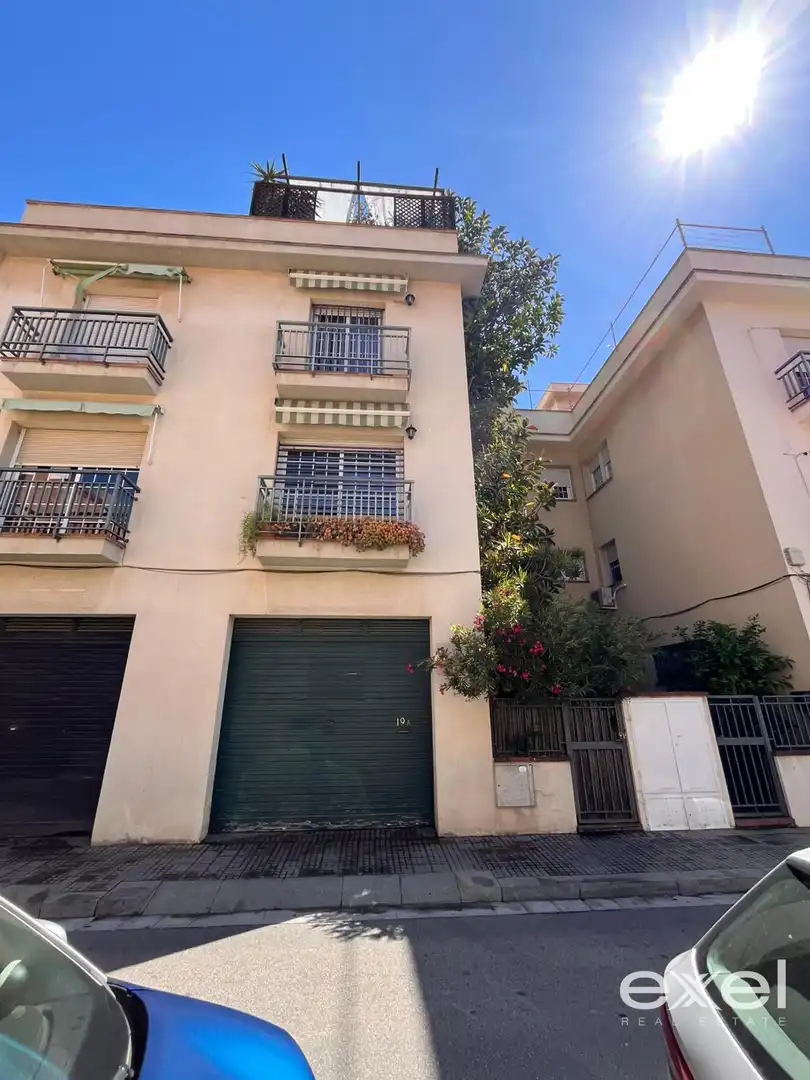 Vista exterior de Casa o chalet en venta en El Prat de Llobregat con Terraza