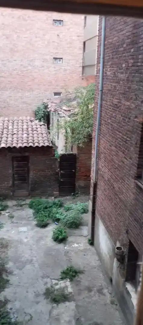 Vista exterior de Casa adosada en venda en León Capital 